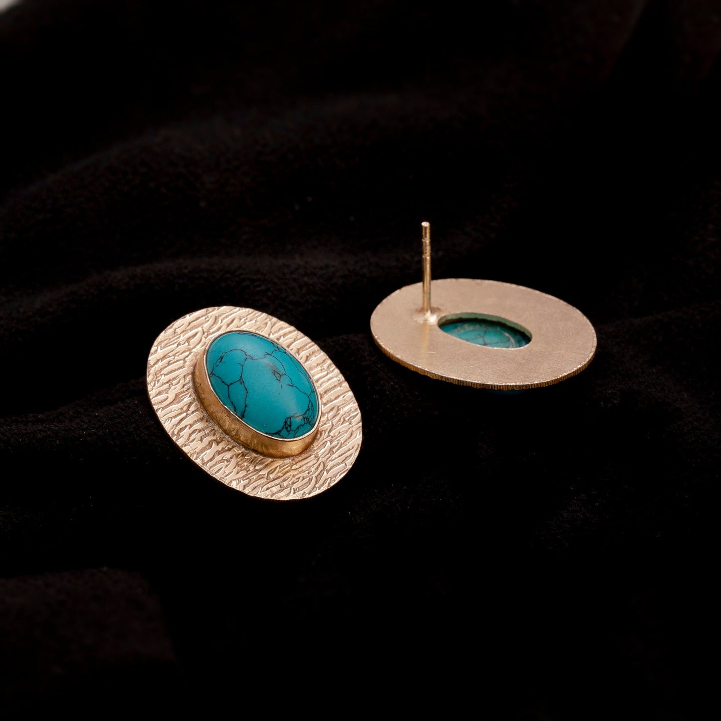 Turquoise Gold Hammered Studs