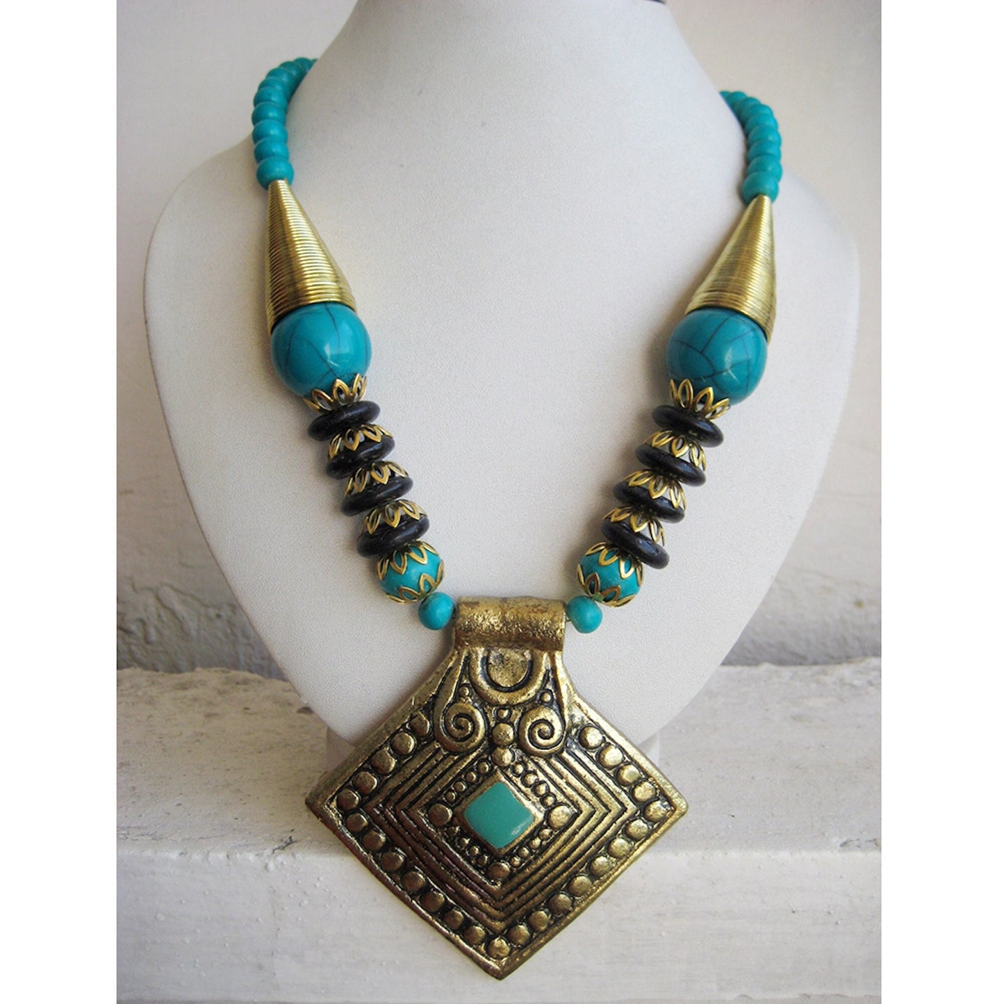 Turquoise Pendant Boho Necklace